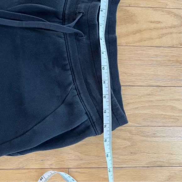 lululemon athletica women’s scuba high rise sweatpants - Picture 5 of 6